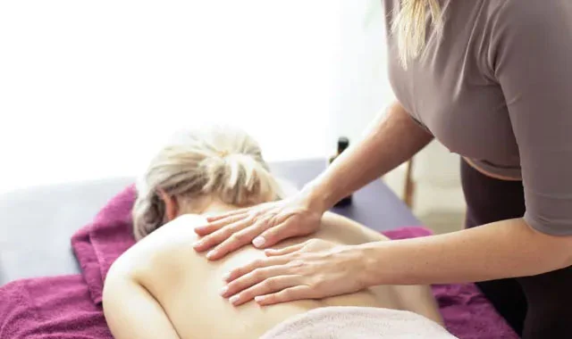 Relaxing back massage at Ekantik Studio in Chipping Campden
